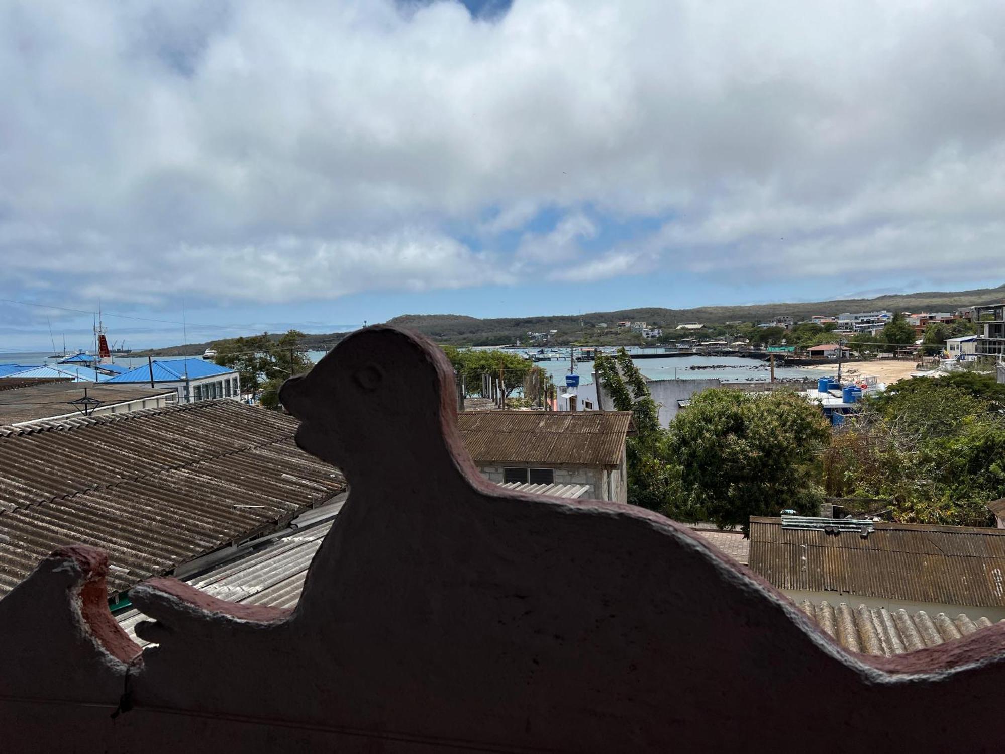 Hostal Cattleya Puerto Baquerizo Moreno Dış mekan fotoğraf