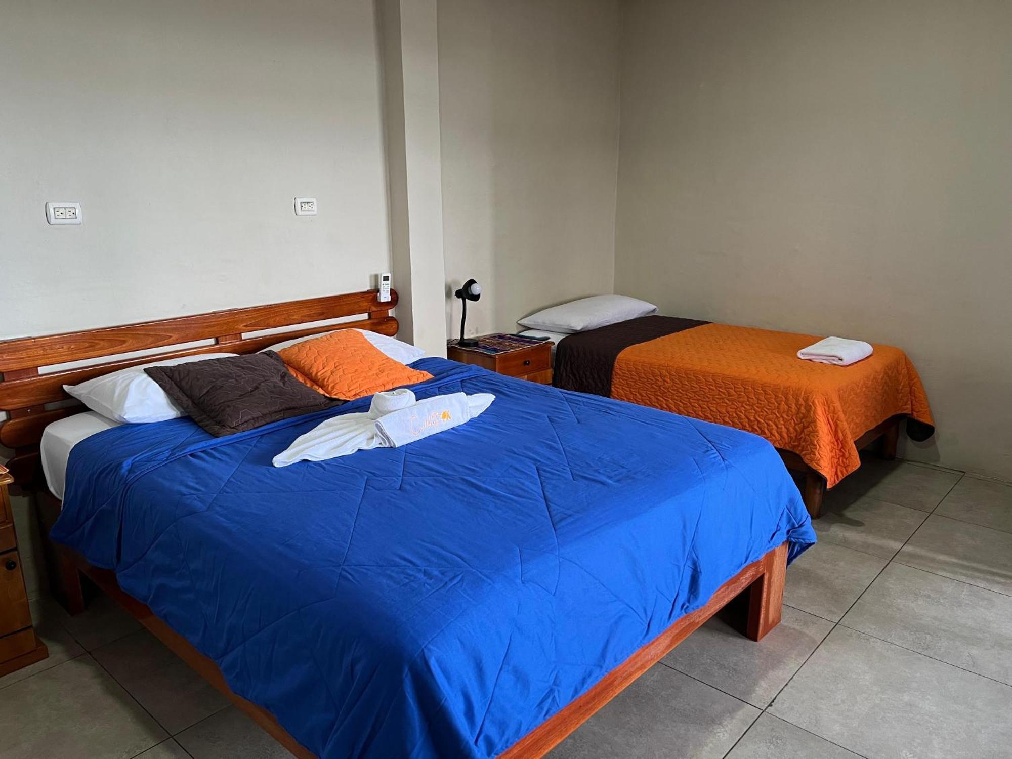Hostal Cattleya Puerto Baquerizo Moreno Dış mekan fotoğraf